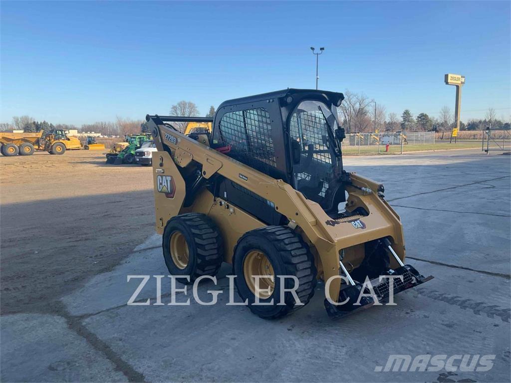 CAT 272D3 Skid steer mini nakladalci
