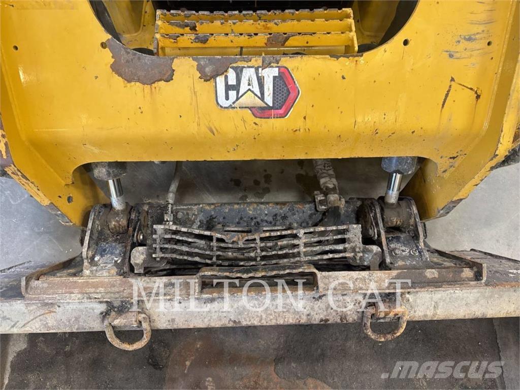 CAT 272D3 Skid steer mini nakladalci