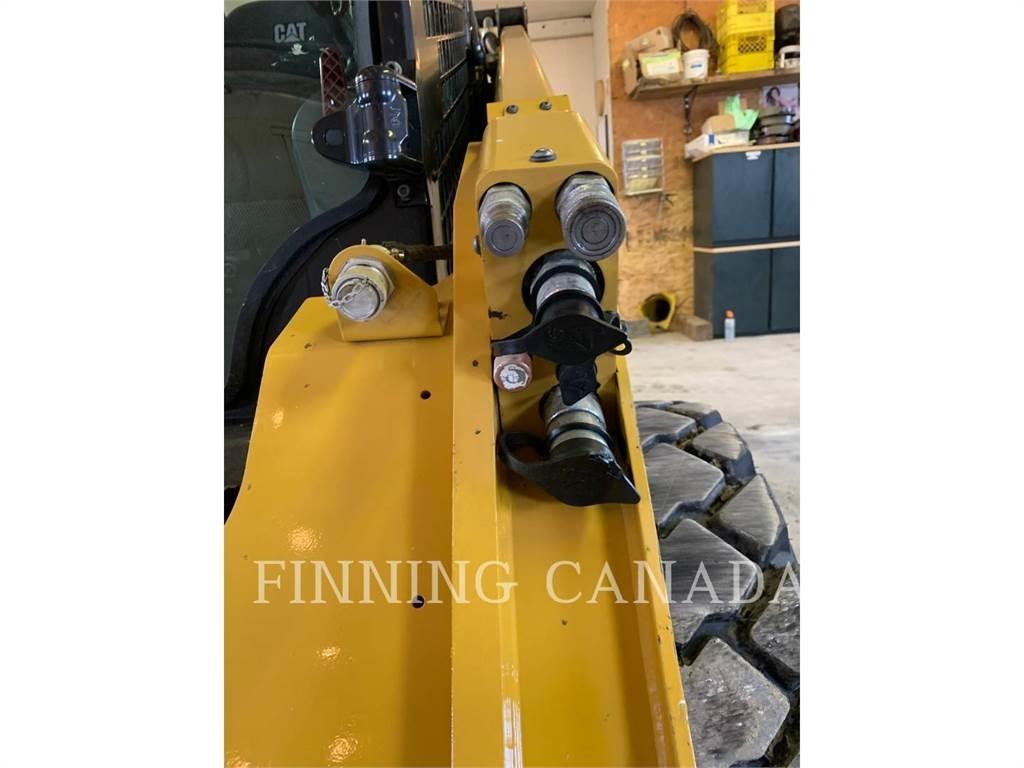 CAT 272D3 XE Skid steer mini nakladalci