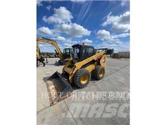 CAT 272D3XE Skid steer mini nakladalci