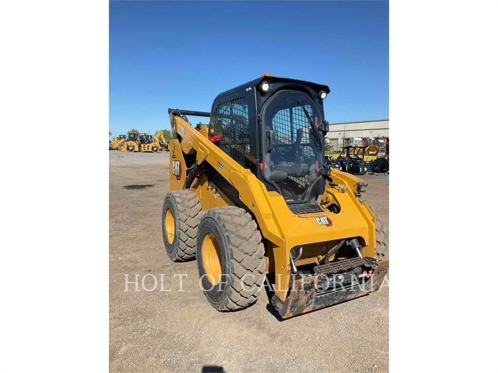 CAT 272D3XE Skid steer mini nakladalci