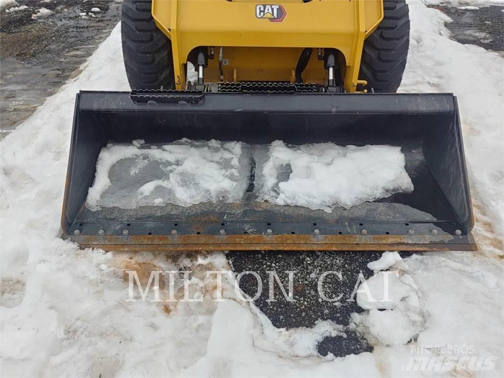 CAT 272D3XE Skid steer mini nakladalci