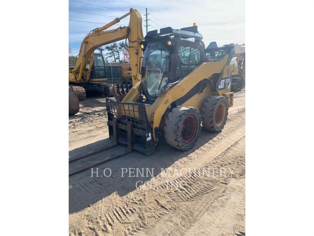 CAT 272DXHP Skid steer mini nakladalci