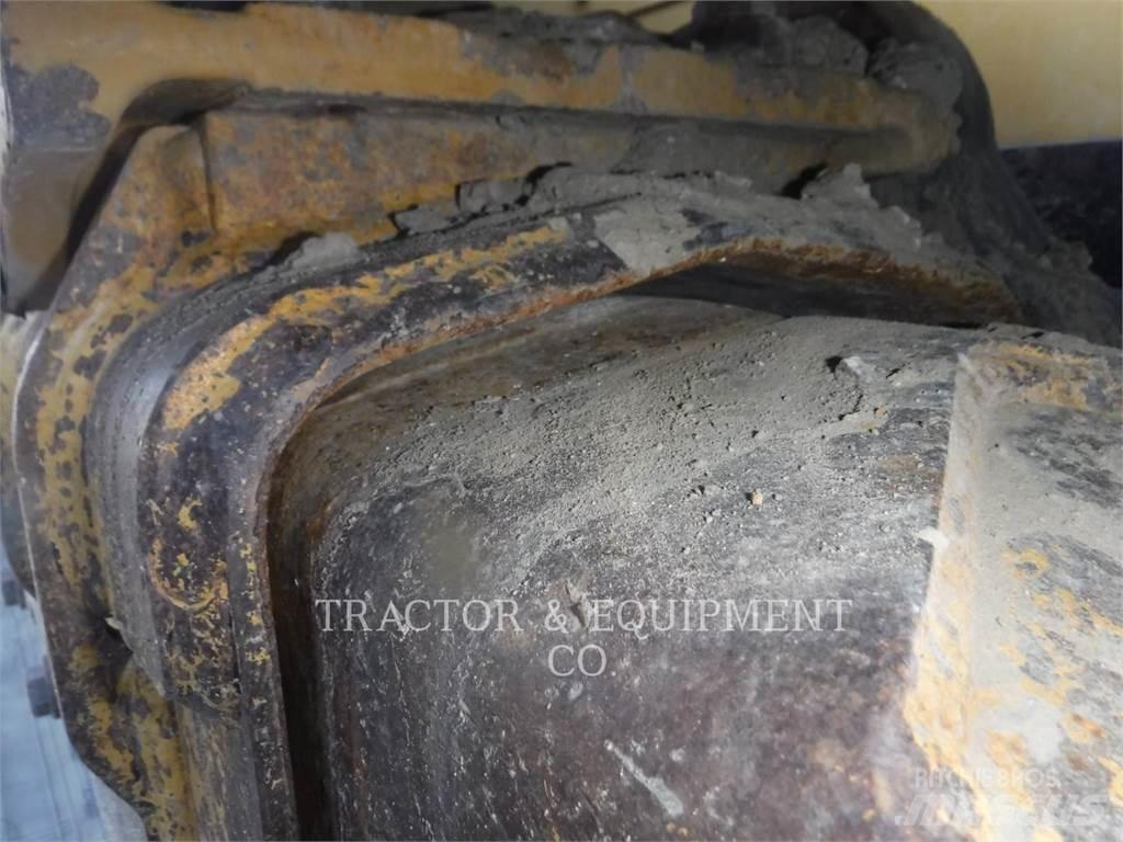 CAT 279D H3CB Skid steer mini nakladalci
