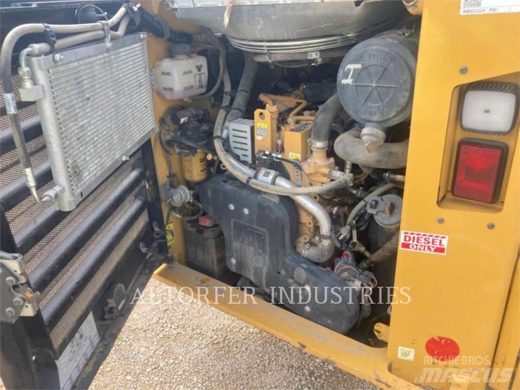 CAT 279D3 Skid steer mini nakladalci