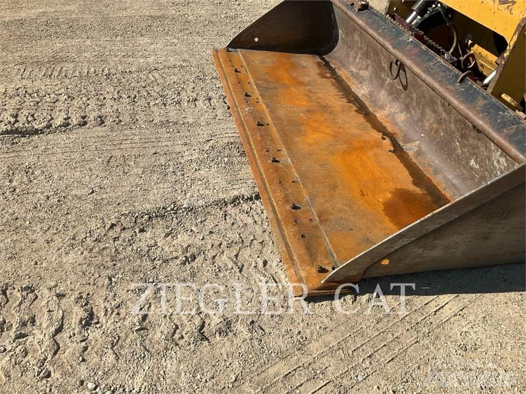 CAT 279D3 Nakladalci goseničarji