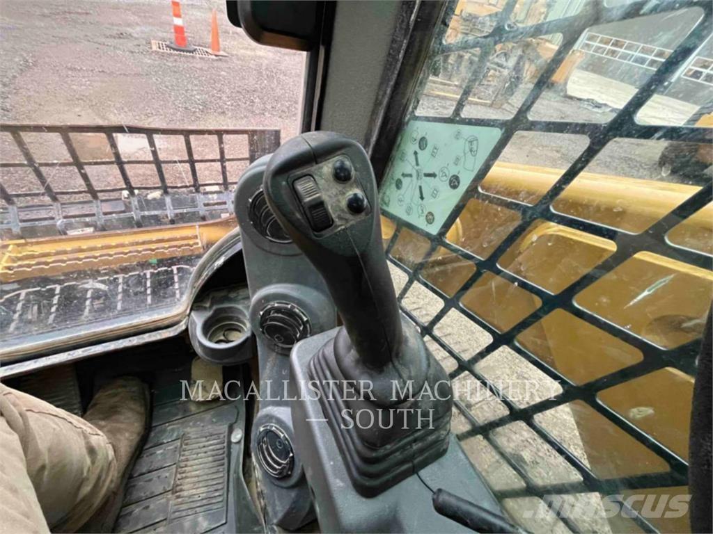 CAT 279D3 Nakladalci goseničarji