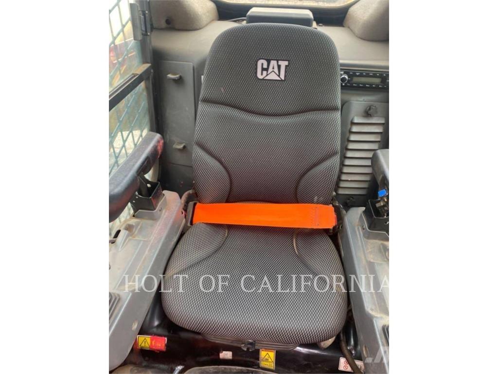 CAT 299 HF Skid steer mini nakladalci