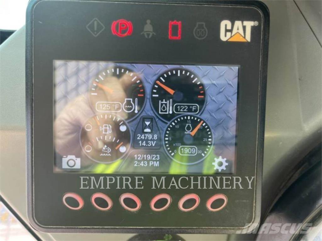CAT 299D2 CA Skid steer mini nakladalci