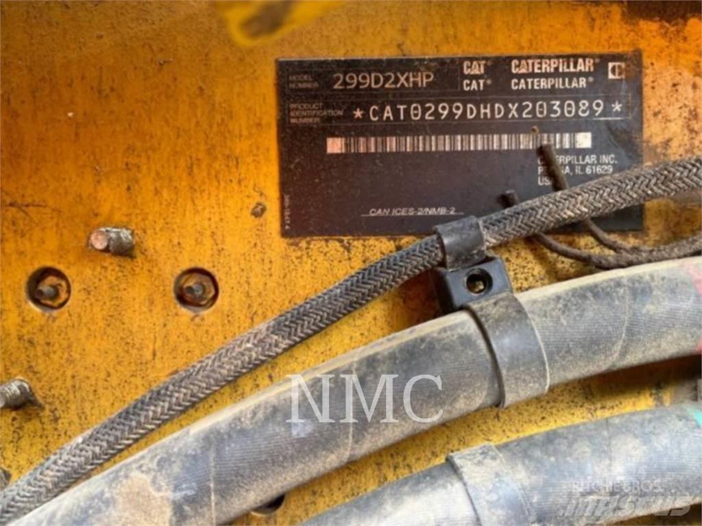 CAT 299D2 XHP Skid steer mini nakladalci