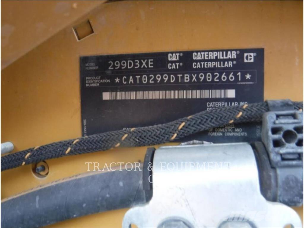CAT 299D3 XE Skid steer mini nakladalci