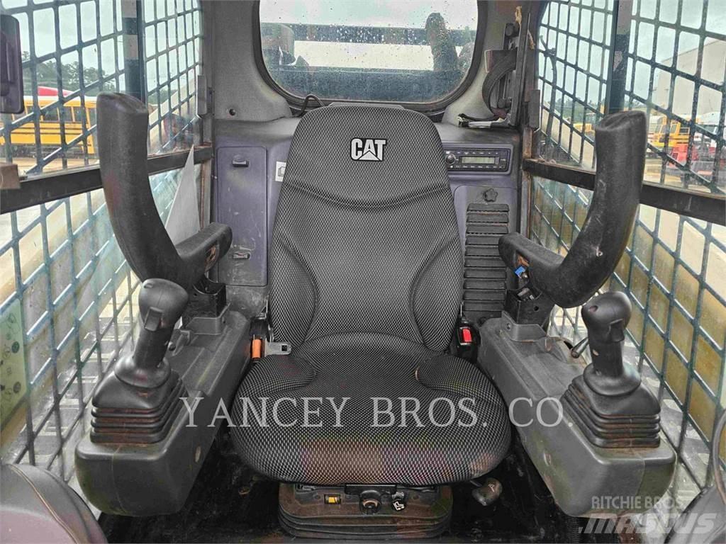 CAT 299D3 XELM Skid steer mini nakladalci
