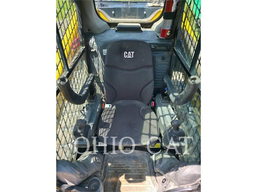 CAT 299D3XE Skid steer mini nakladalci