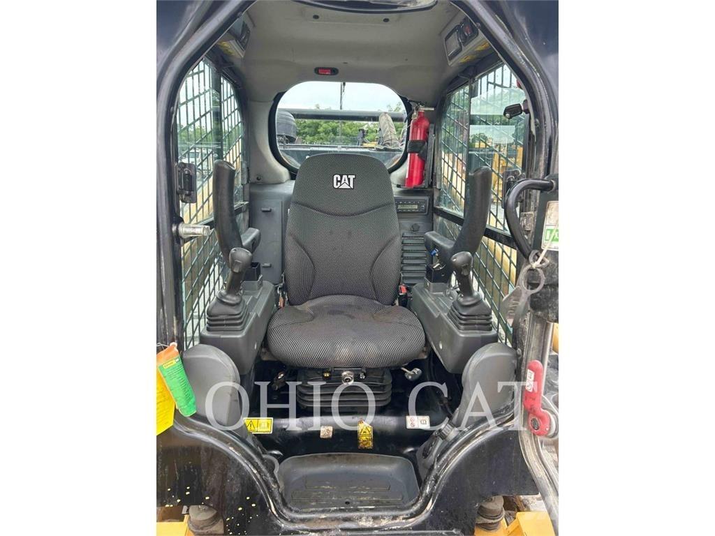 CAT 299D3XE Skid steer mini nakladalci