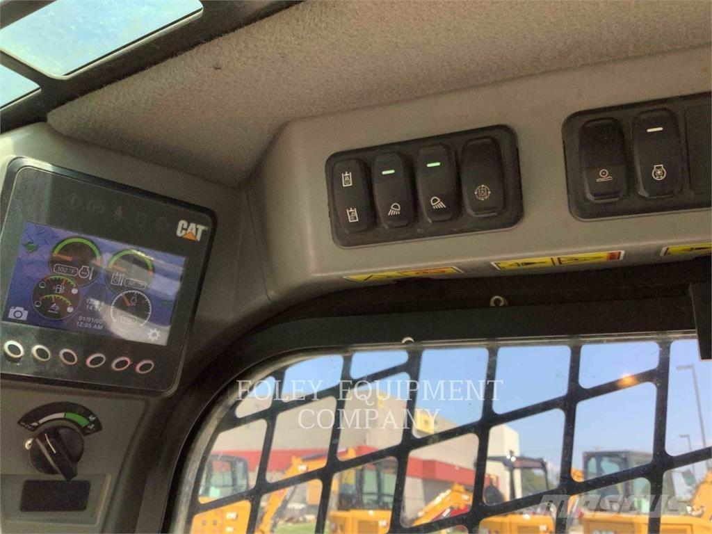 CAT 299D3XE Skid steer mini nakladalci