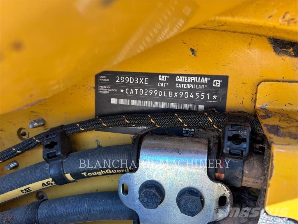 CAT 299D3XE Nakladalci goseničarji