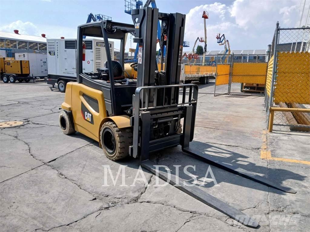 CAT 2EP11000 Električni viličarji