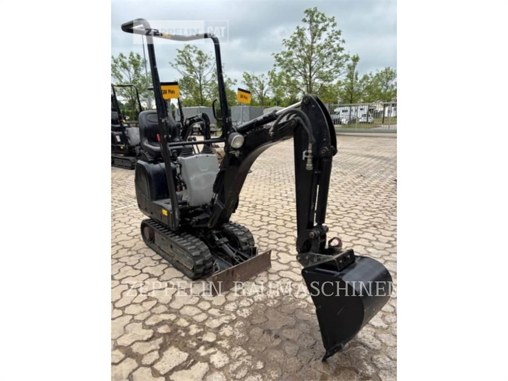 CAT 300.9D Bagri goseničarji