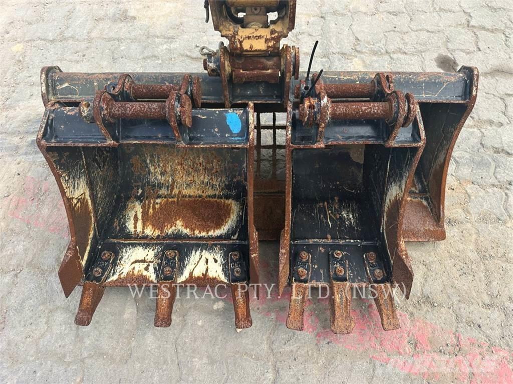 CAT 301.5 Bagri goseničarji