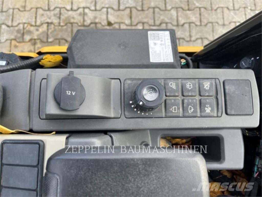 CAT 301.5-05A Bagri goseničarji