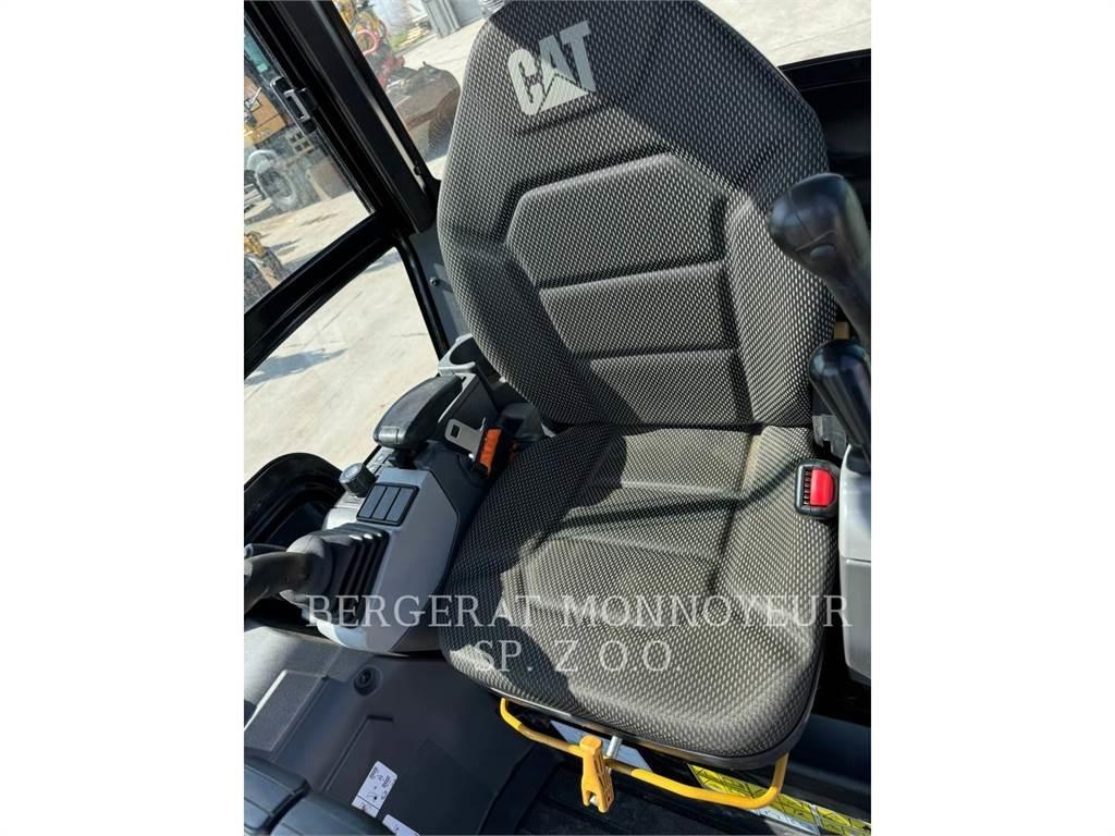 CAT 301.6 Bagri goseničarji