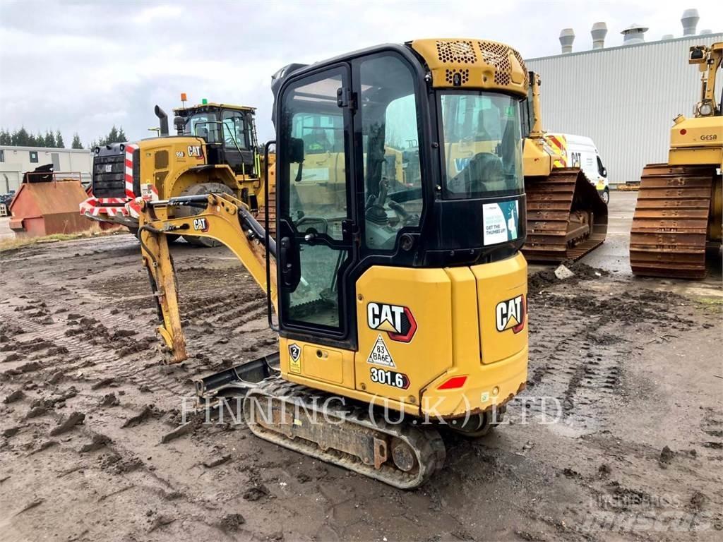 CAT 301.6 Bagri goseničarji