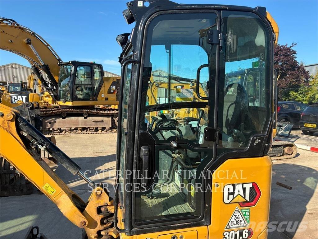 CAT 301.6 Bagri goseničarji