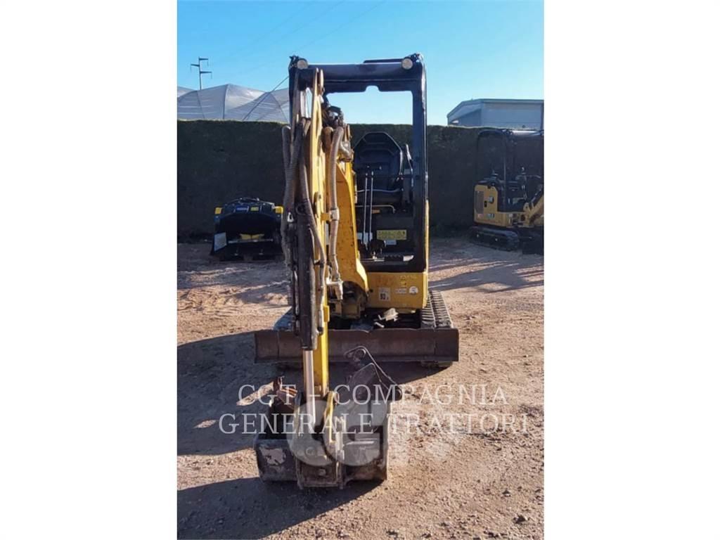 CAT 301.7 Bagri goseničarji