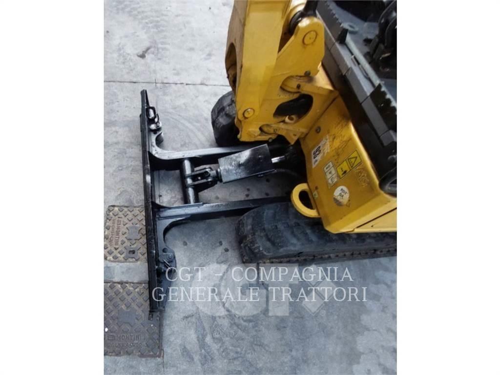 CAT 301.7 Bagri goseničarji