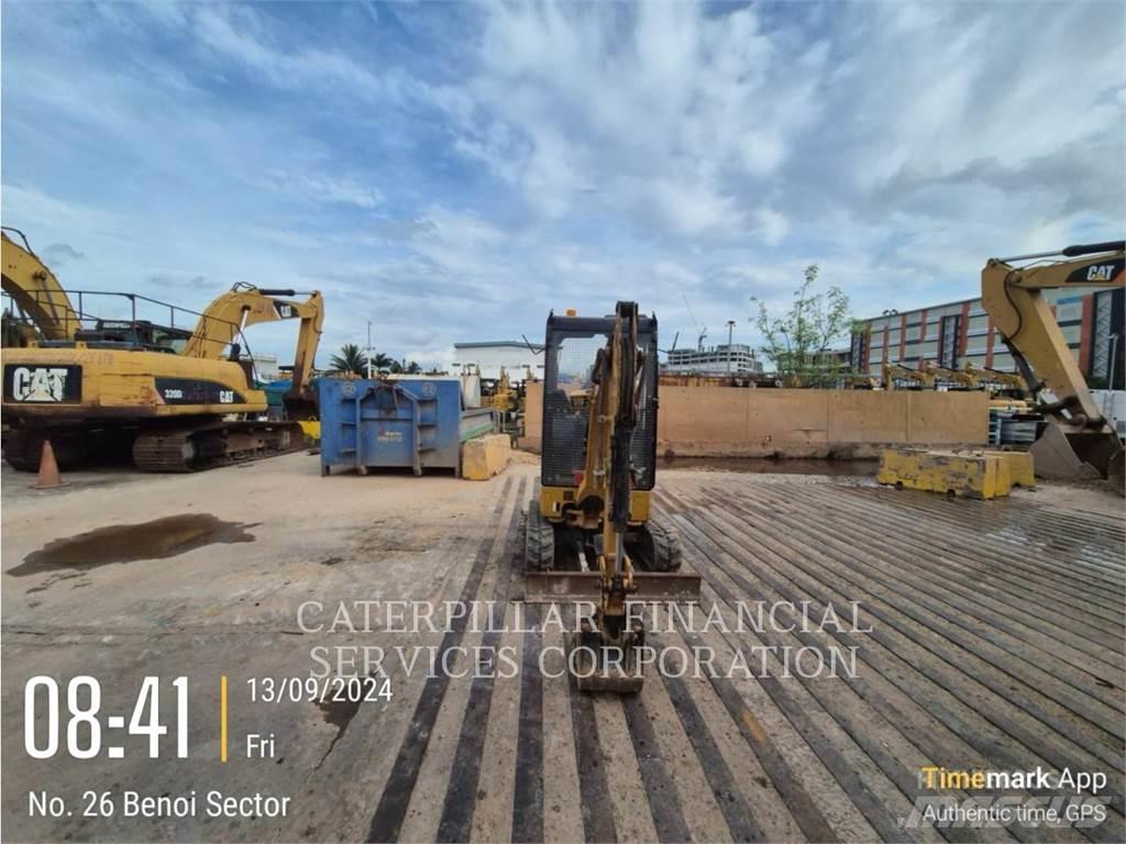 CAT 301.7-05CR Bagri goseničarji