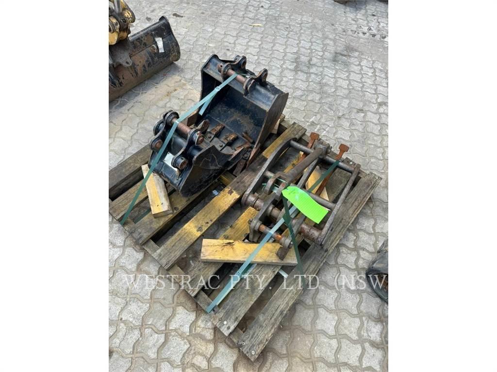 CAT 301.7D Bagri goseničarji
