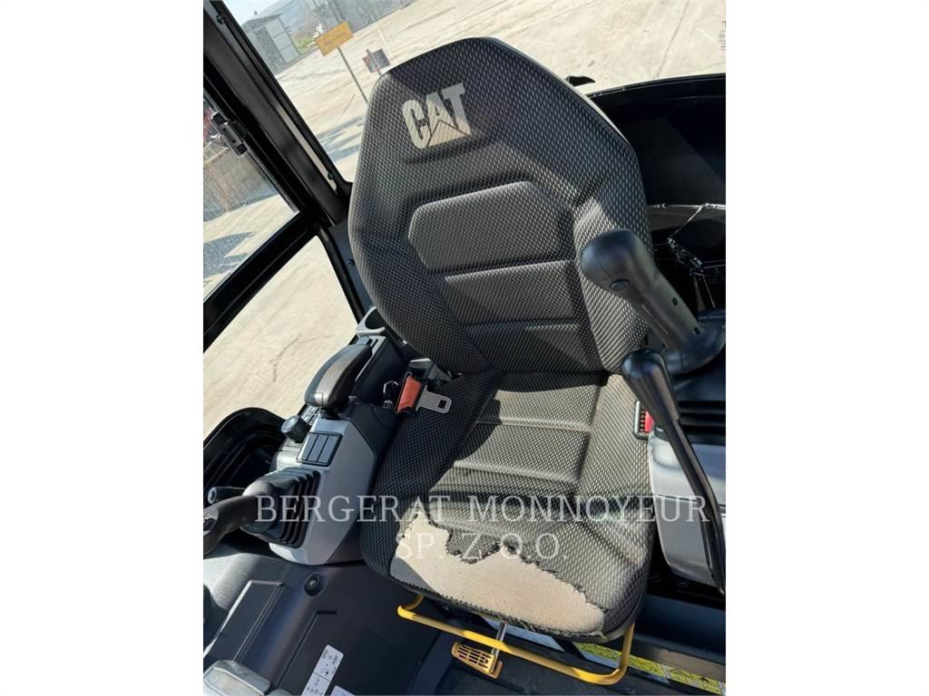 CAT 301.8 Bagri goseničarji