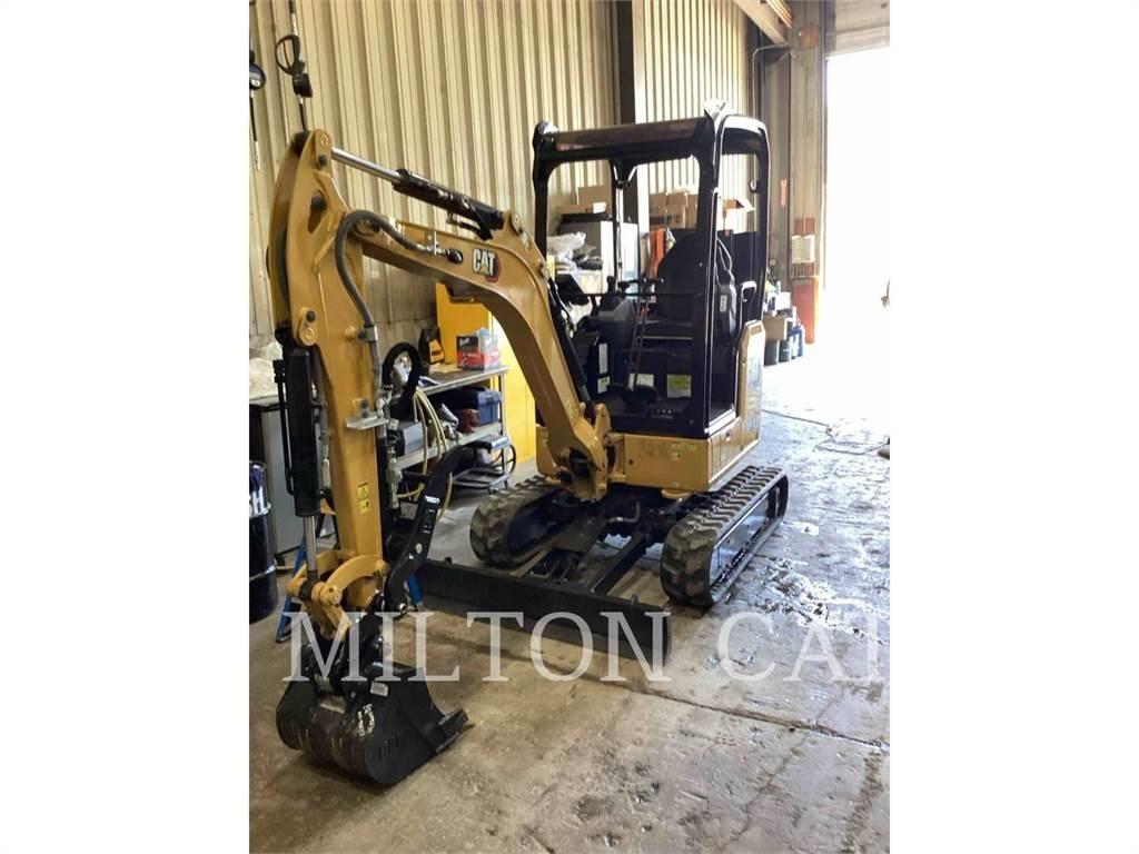 CAT 301.8 Bagri goseničarji