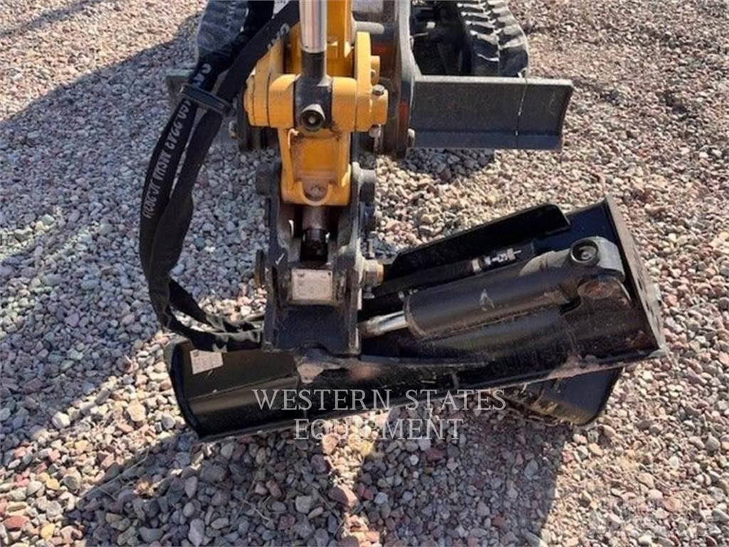 CAT 301.8 Bagri goseničarji