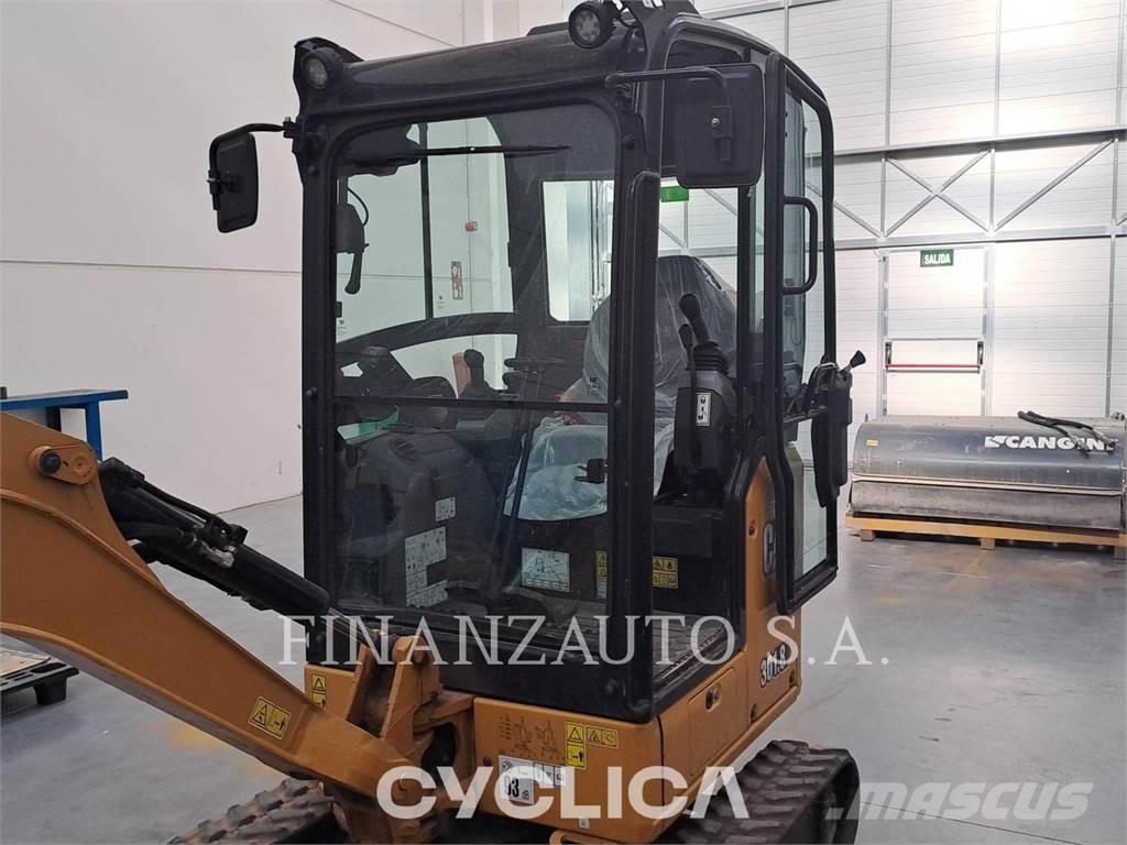 CAT 301.8 Bagri goseničarji