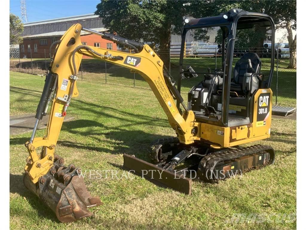CAT 301.8 Bagri goseničarji