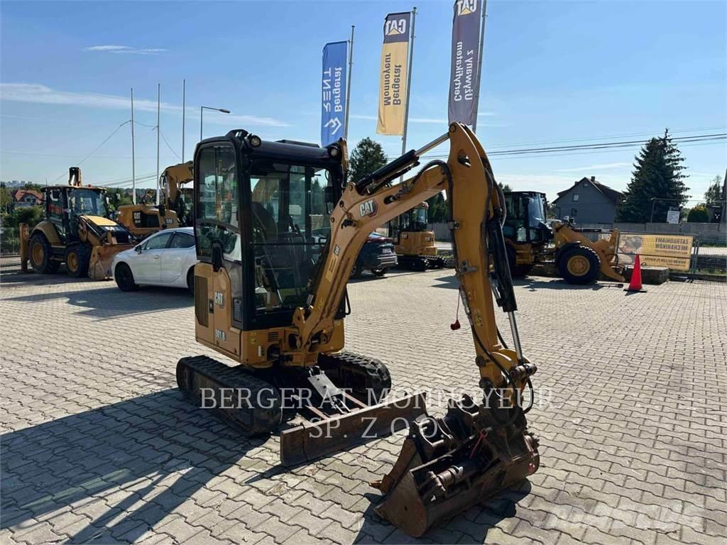 CAT 301.8 Bagri goseničarji