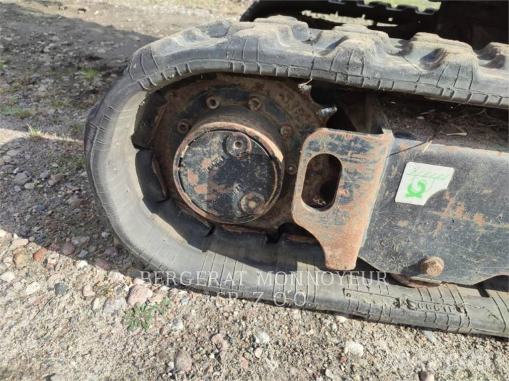 CAT 301.8 Bagri goseničarji