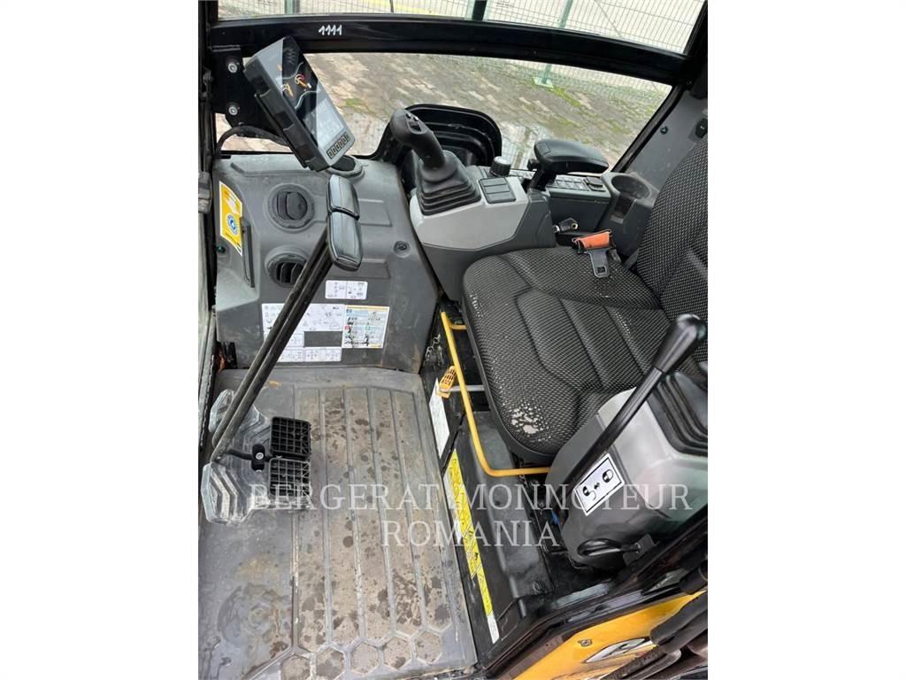 CAT 301.8-05 Bagri goseničarji