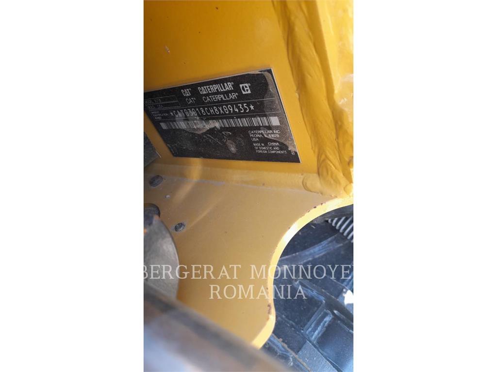 CAT 301.8-05 Bagri goseničarji