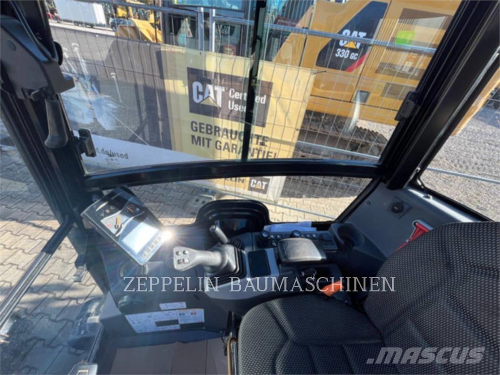 CAT 301.8-05A Bagri goseničarji