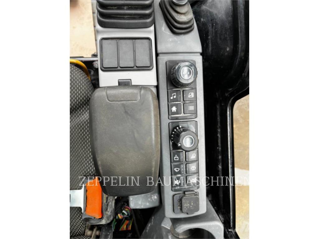 CAT 301.8-05A Bagri goseničarji