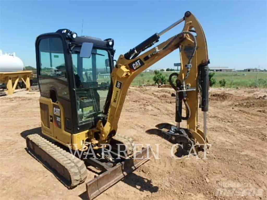 CAT 302 Bagri goseničarji