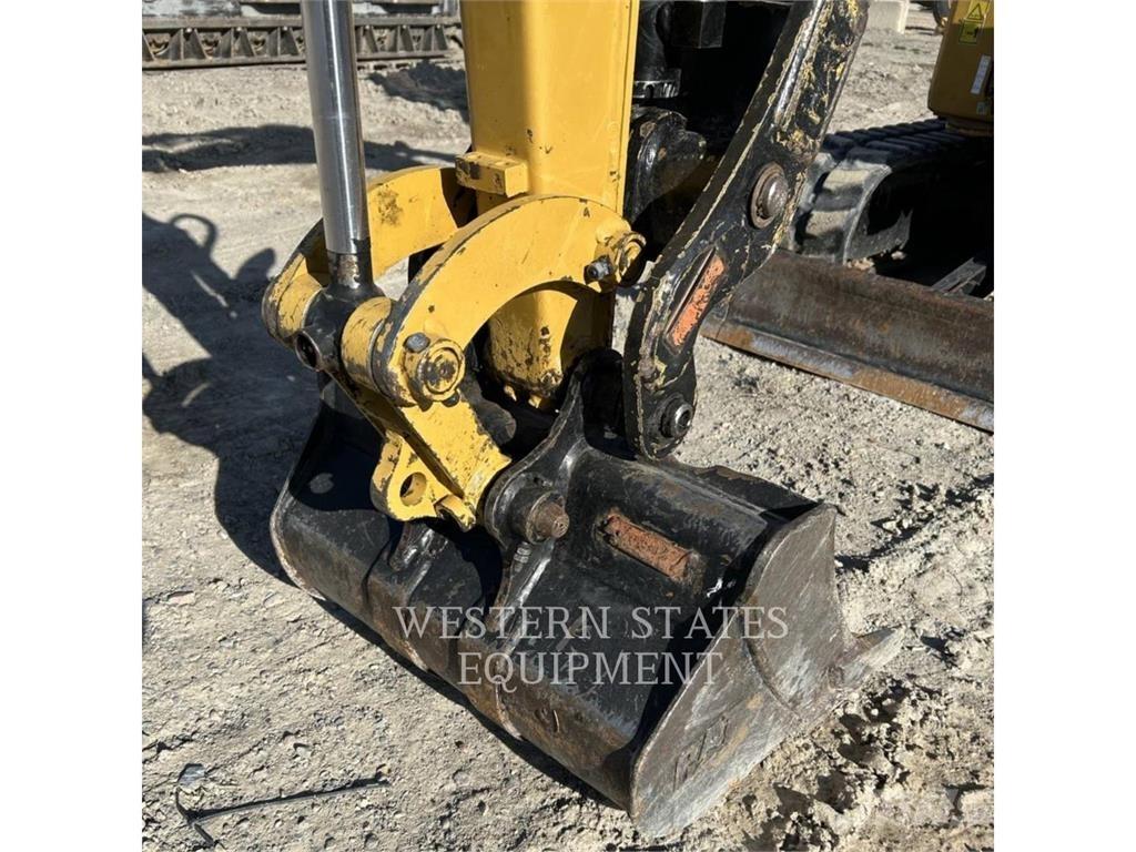 CAT 302 Bagri goseničarji
