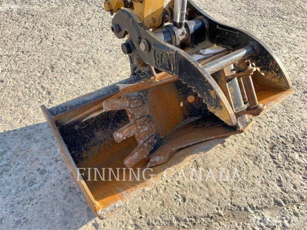 CAT 302-05 Bagri goseničarji