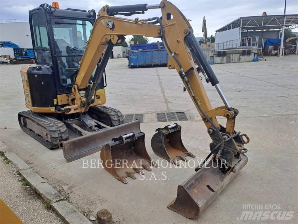 CAT 302.7 Bagri goseničarji