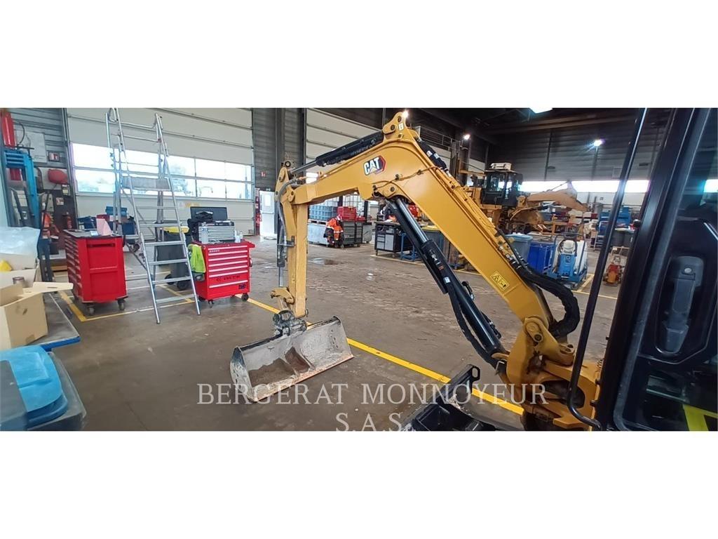 CAT 302.7 Bagri goseničarji