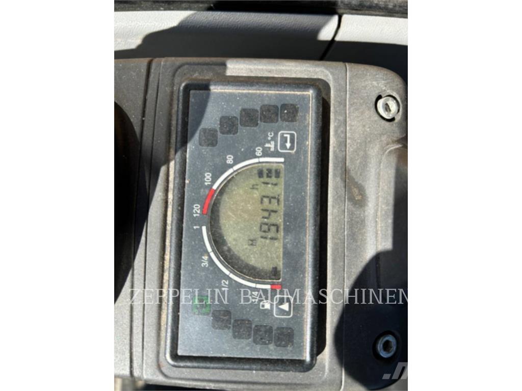 CAT 302.7D Bagri goseničarji