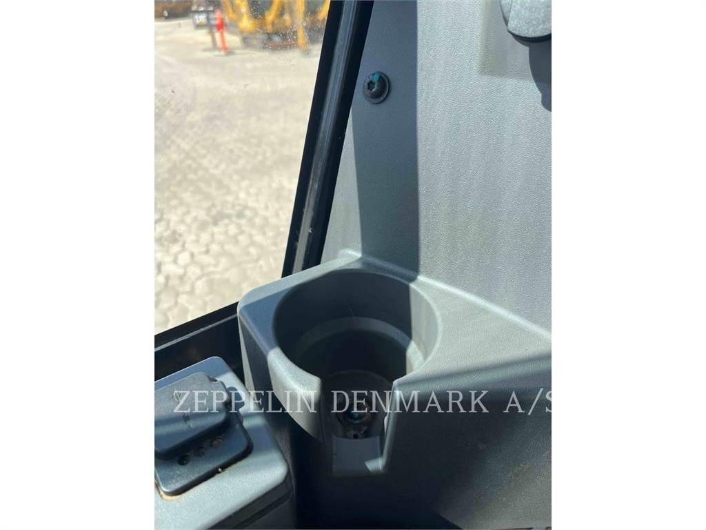 CAT 30205CR Mini bagri <7t