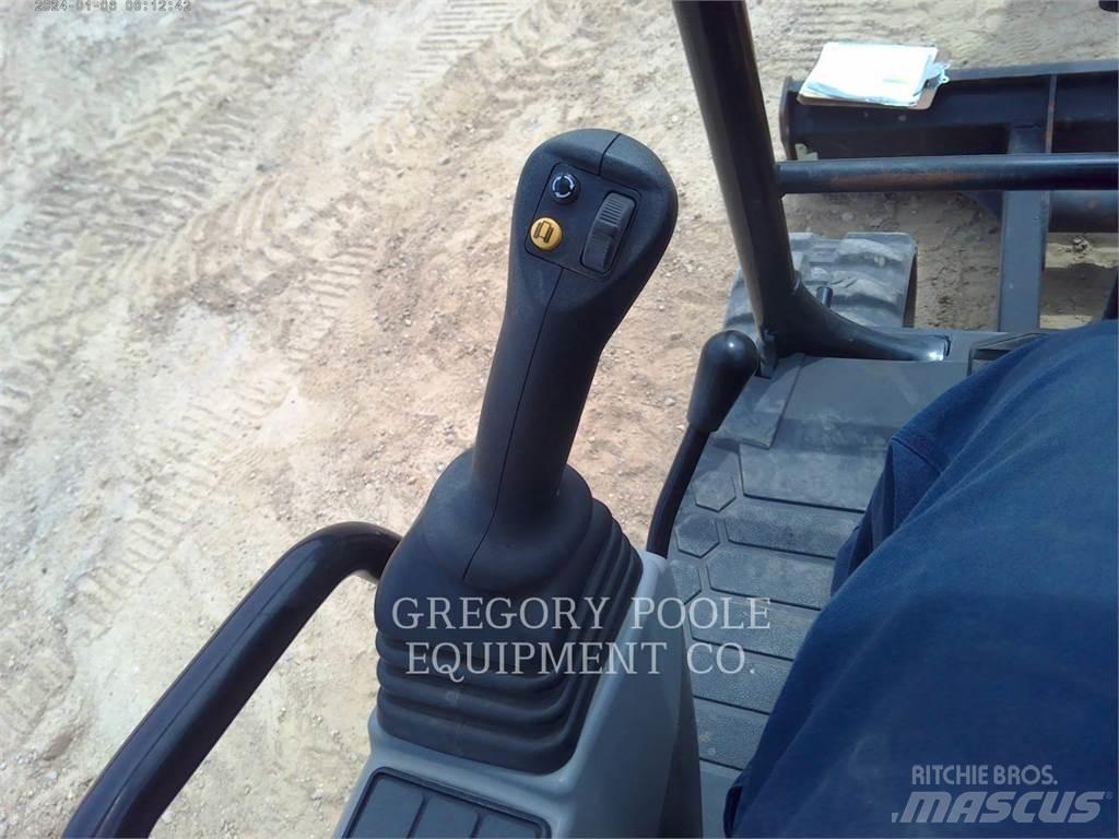 CAT 30407 Bagri goseničarji